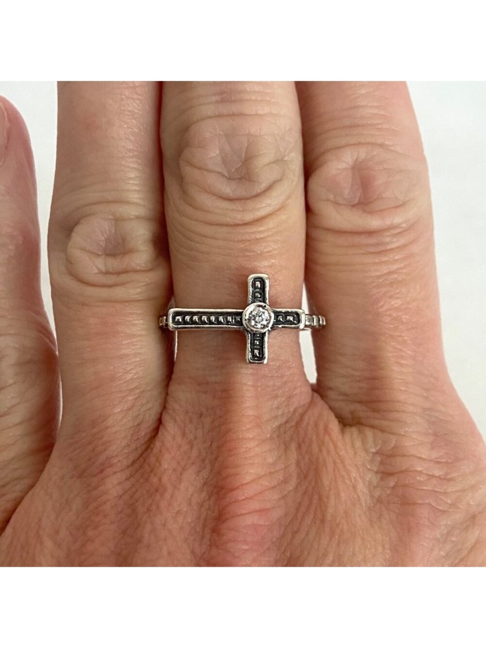 Grace & Heart Sterling Silver 925 Israel Horizontal Cross Band Ring Size 7.75